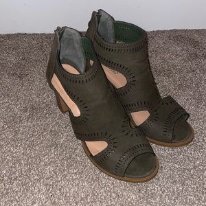 shoes, green, 10